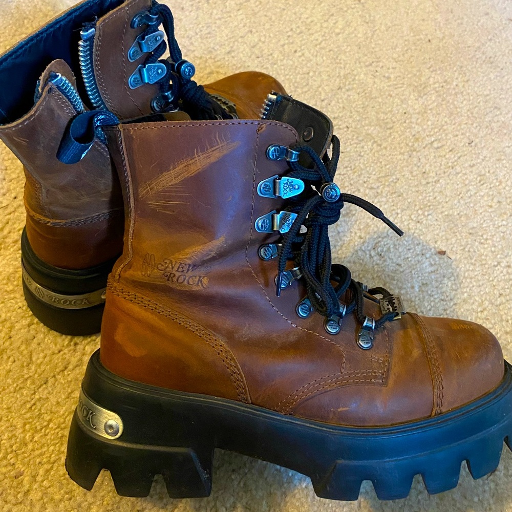 New Rock RARE Style Wmns 8.5